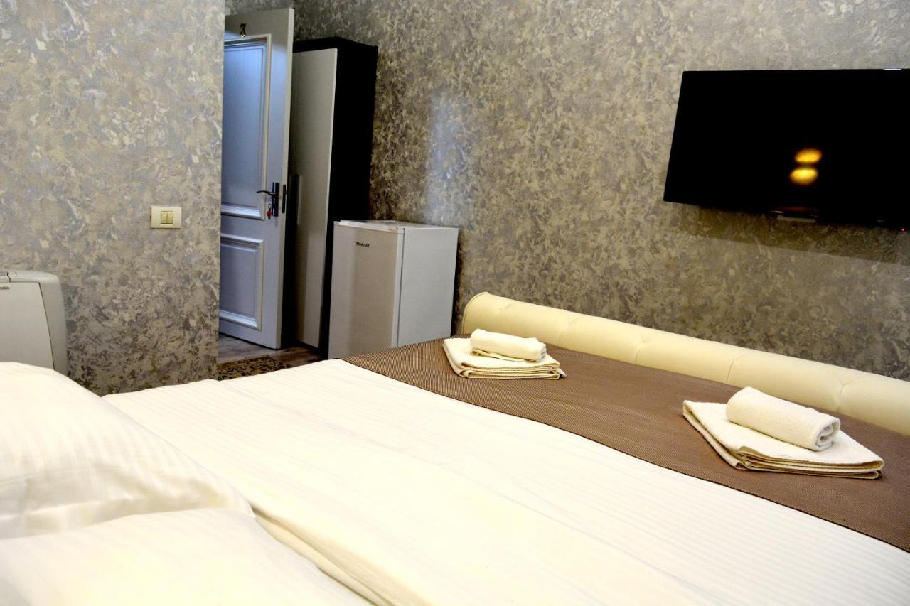 Arizet Boutique Mamaia